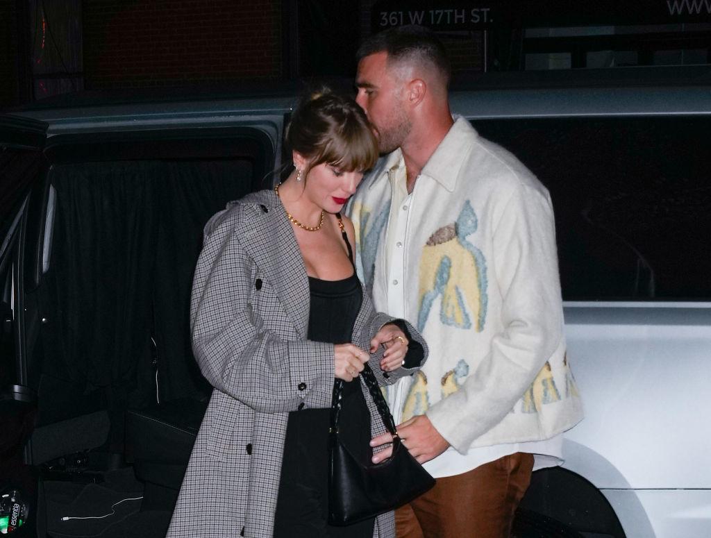 Did Travis Kelce's PR Rep Shade Taylor Swift? The Truth Revealed - Tràng An  Golf Clubs