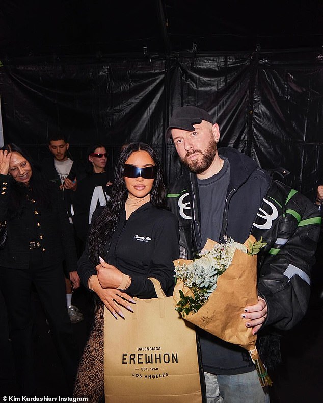 She brought Demna flowers, which she gifted after the show