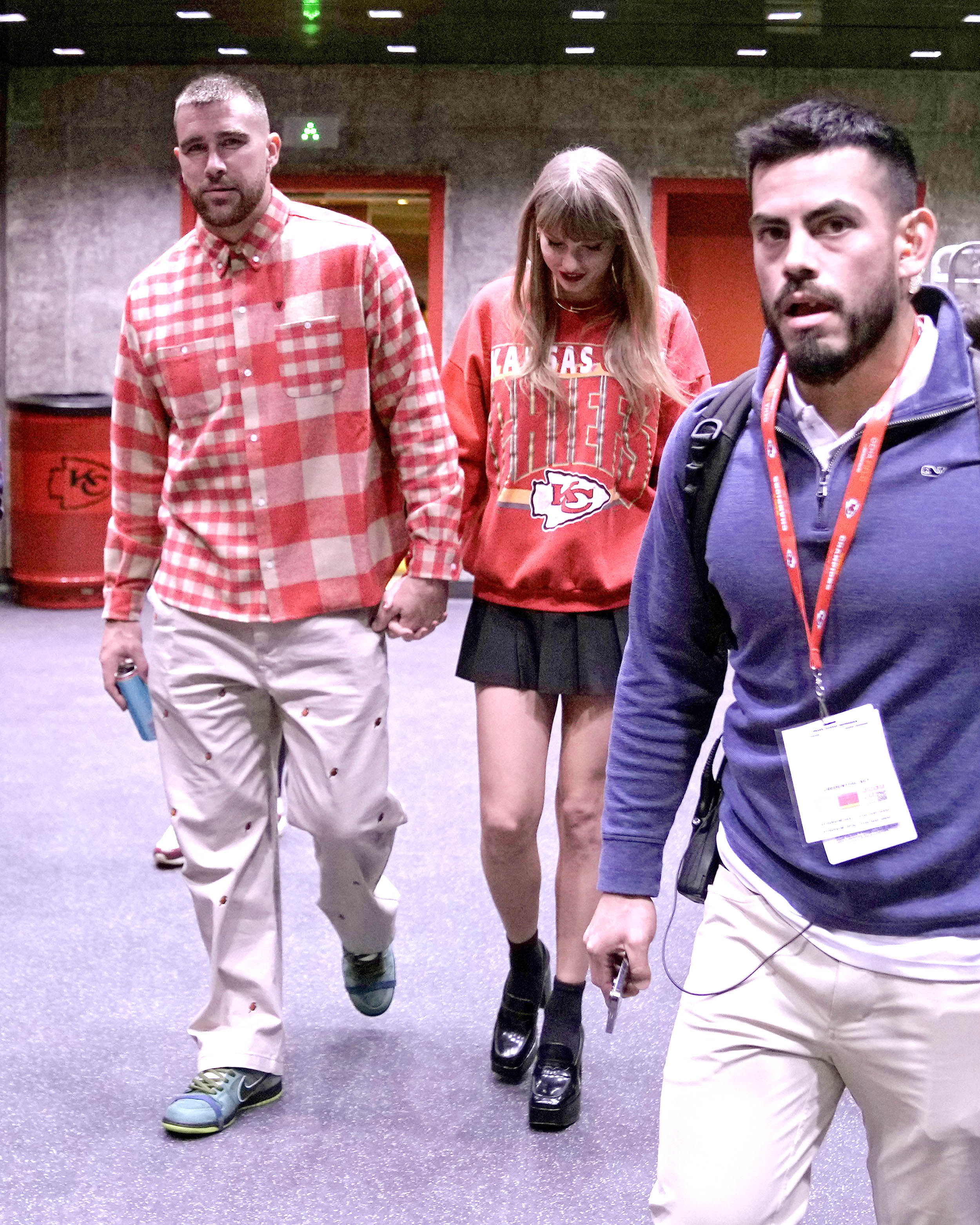 Did Taylor Swift Predict Travis Kelce Relationship In 2009 Glamour  Interview?