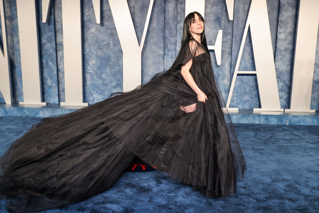 Billie Eilish Embraces Goth Glamour at Vanity Fair Oscar Party 2023