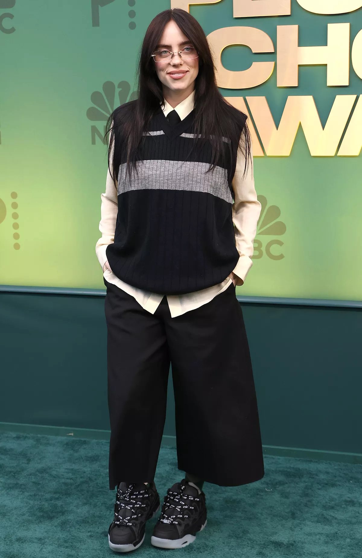  Billie Eilish attends the 2024 People's Choice Awards