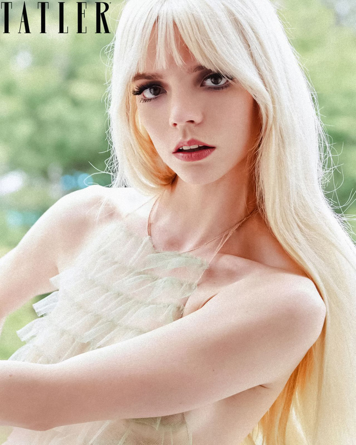 Anya Taylor-Joy: Young blonde star full of fantasy - Photo 7.