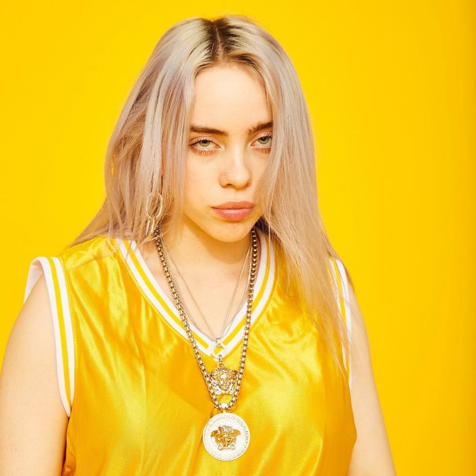 Ca sĩ Billie Eilish "bị phá hủy não bộ" vì từng... nghiện phim "đen" | Báo  Dân trí