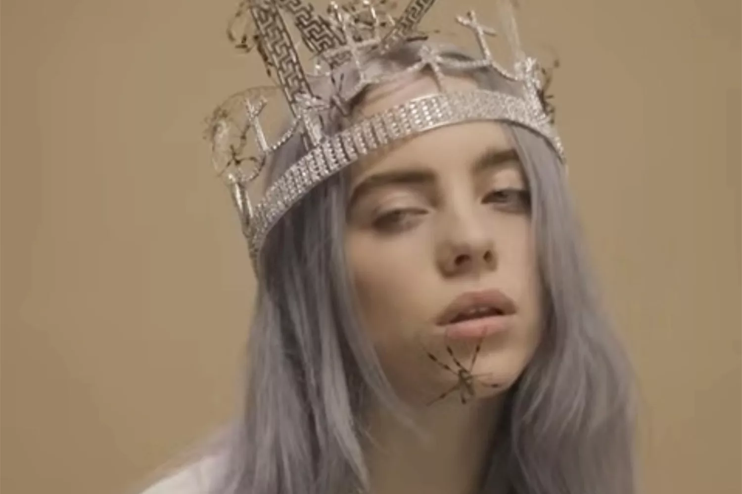 Billie Eilish - 'you should see me in a crown'.