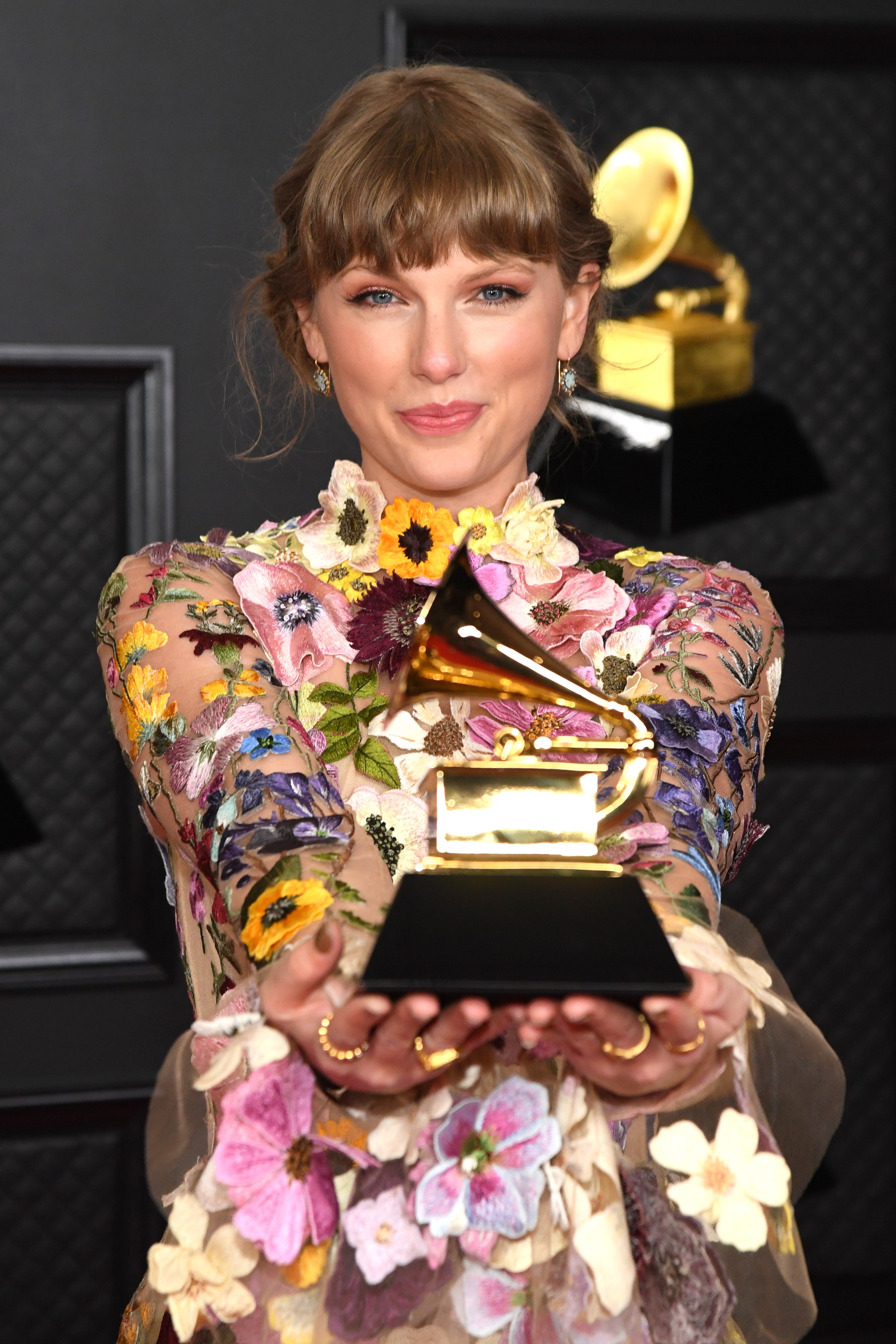 Taylor Swift Wore A Floral Dress To The Grammy Awards 2021, 55% OFF