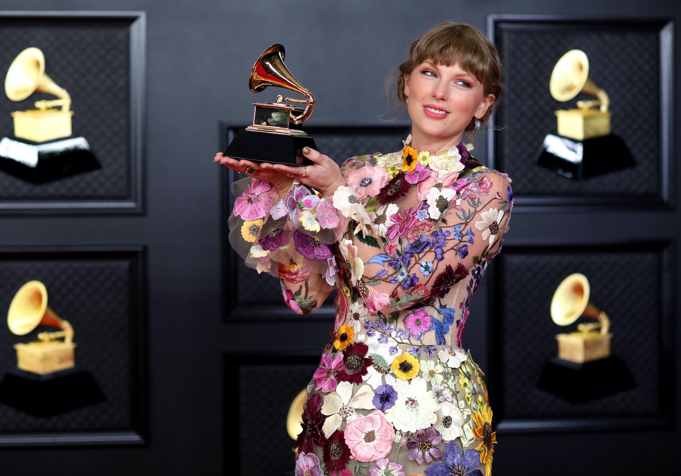 Taylor Swift's Floral Dress From The Grammy Awards Is, 46% OFF