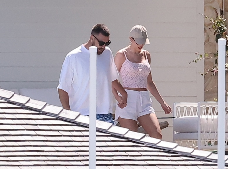 Photos from Taylor Swift and Travis Kelce's Bahamas Vacation