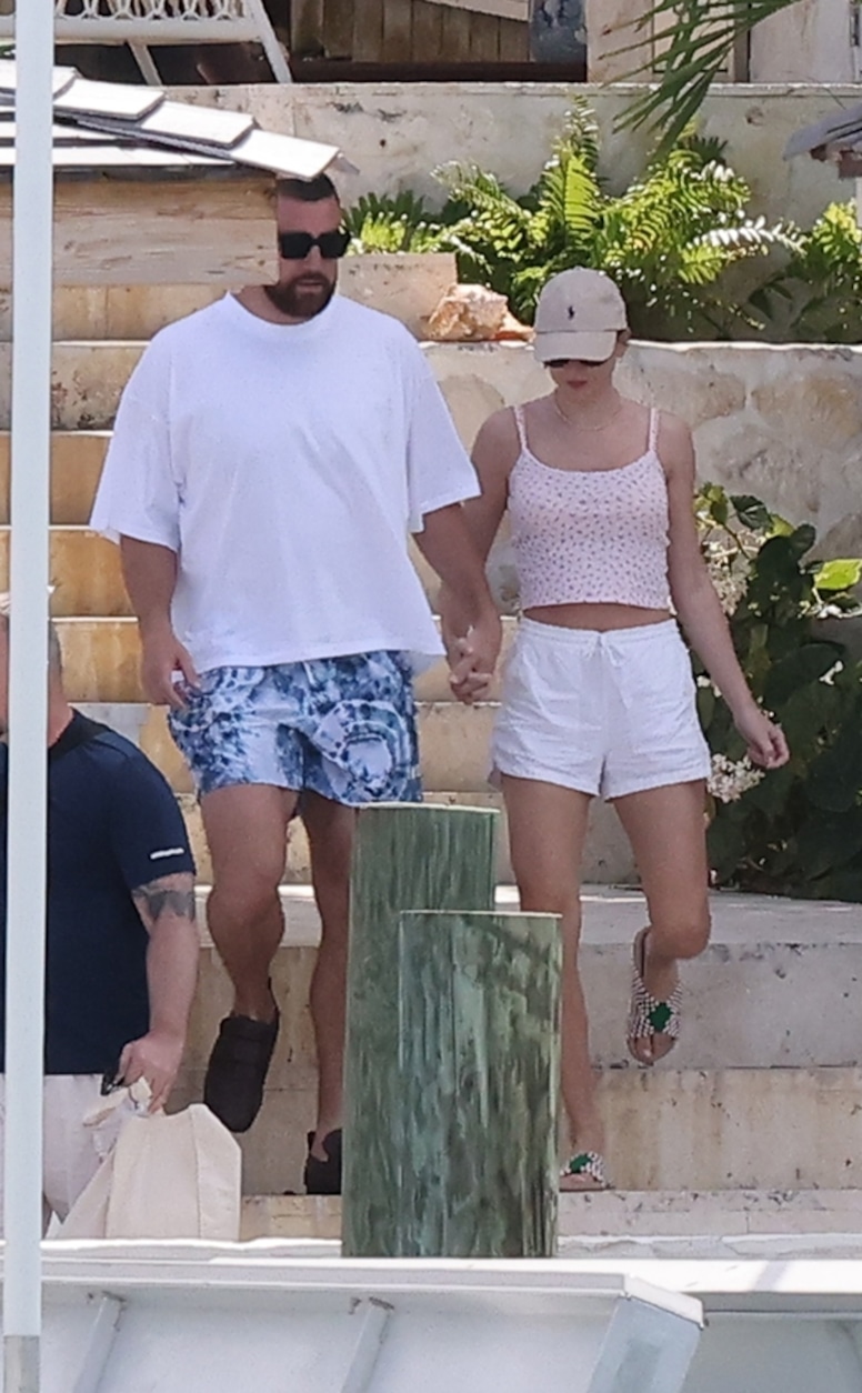 Photos from Taylor Swift and Travis Kelce's Bahamas Vacation