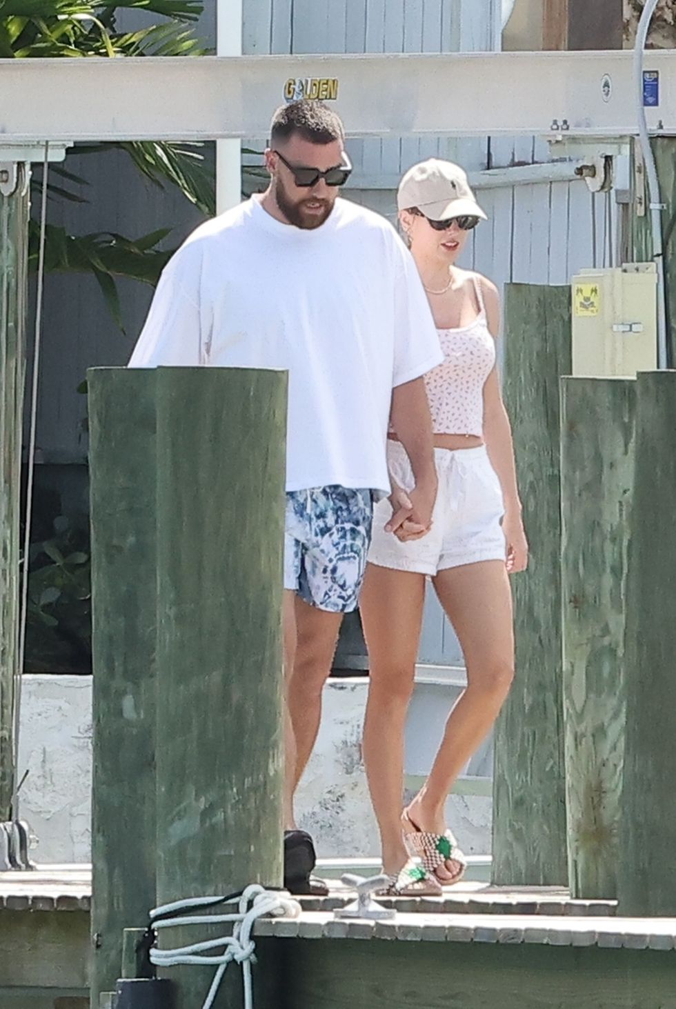 See Taylor Swift and Travis Kelce Holding Hands in the Bahamas