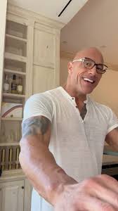 Despite 'Final Boss' Gimmick on WWE, Dwayne 'The Rock' Johnson Wins Over  the Internet With His Latest Act: “Still the Nicest Dude on Earth” -  EssentiallySports