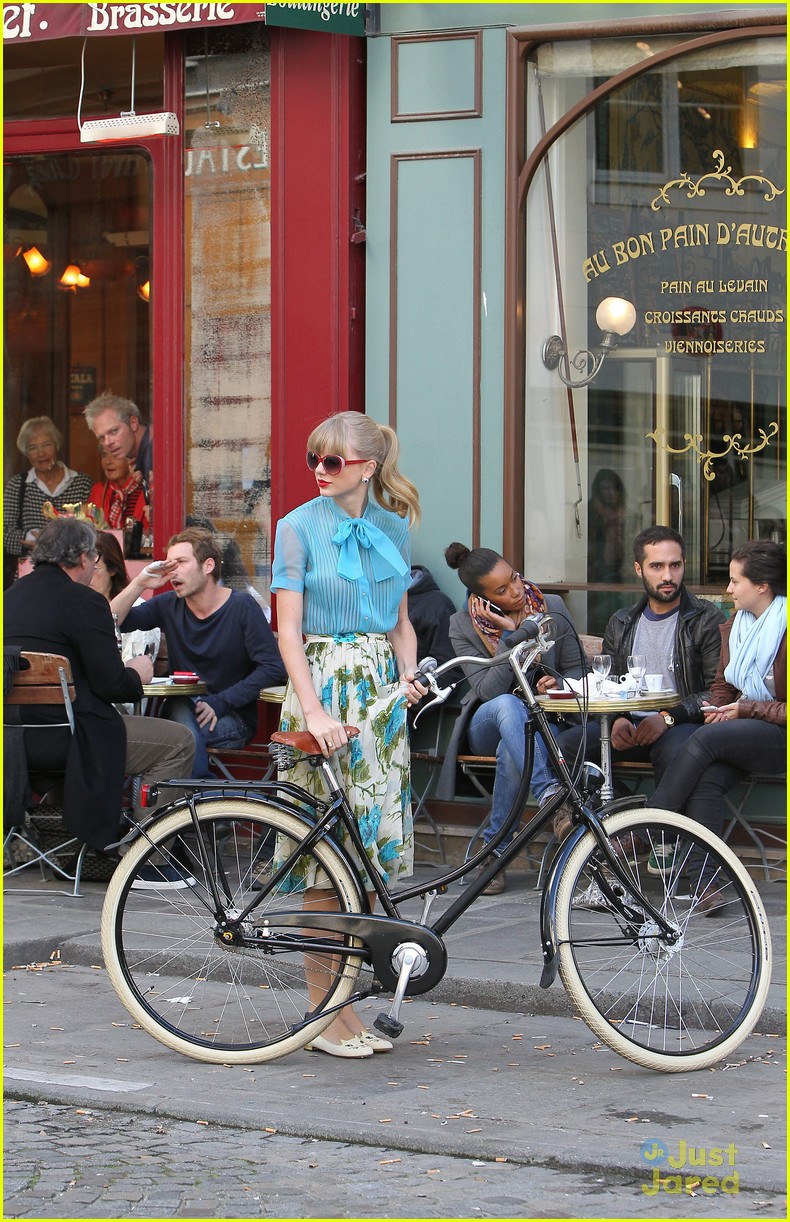 Taylor Swift: 'Begin Again' Video Shoot in Paris: Photo 499006 | Taylor  Swift Pictures | Just Jared Jr.