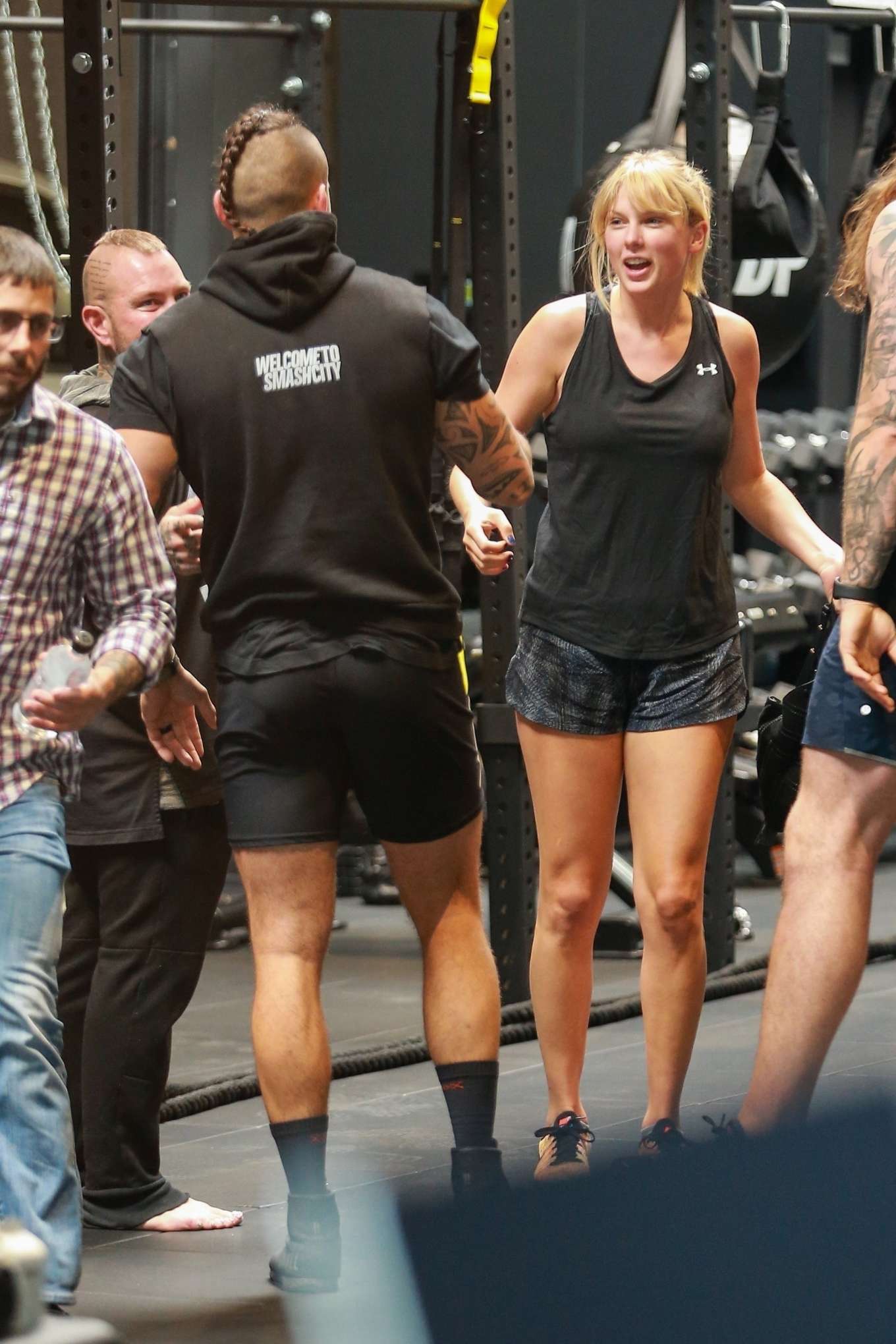 Taylor Swift at the Dogpound Gym-16 – GotCeleb