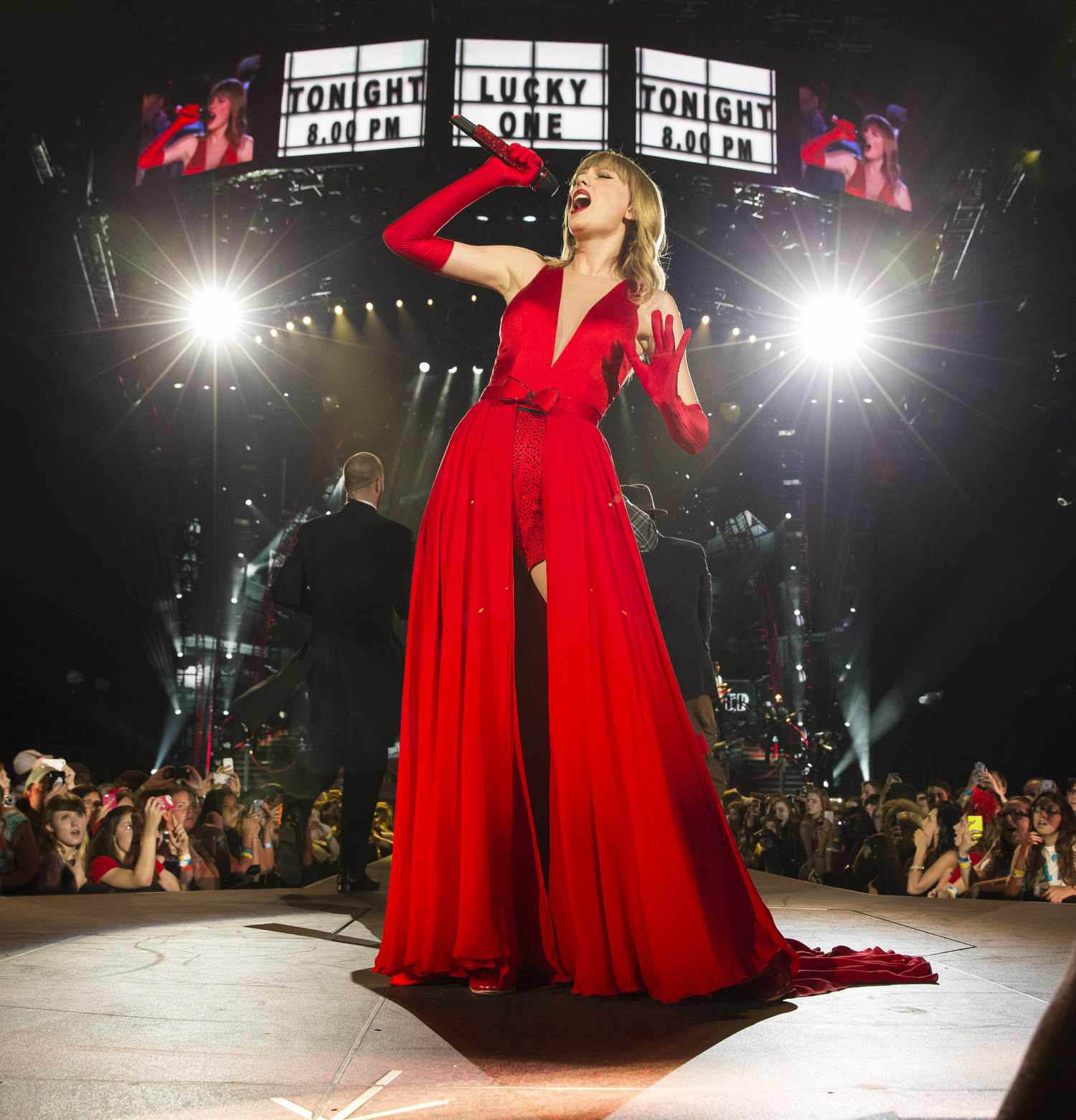 The 35 Best Taylor Swift Outfits from Her Red Era