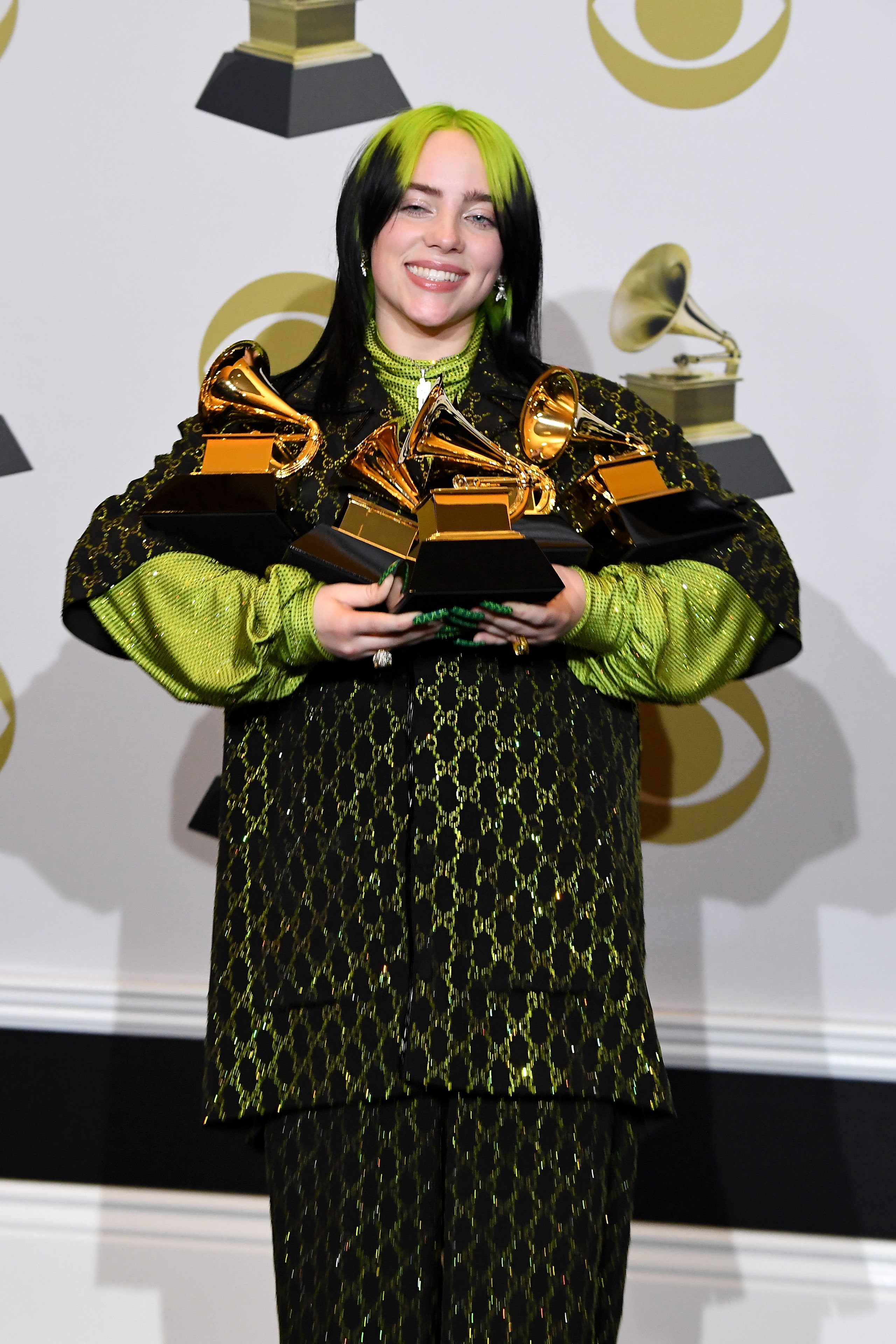 Billie Eilish arrasa y hace historia en los premios Grammy 2020 | Vogue  España