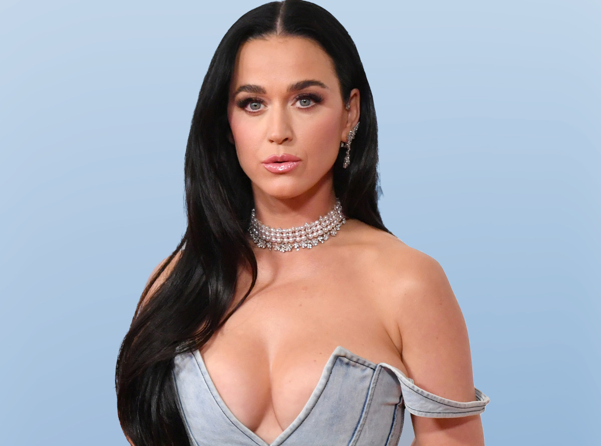 Katy Perry bán bản quyền âm nhạc trị giá 225 triệu USD