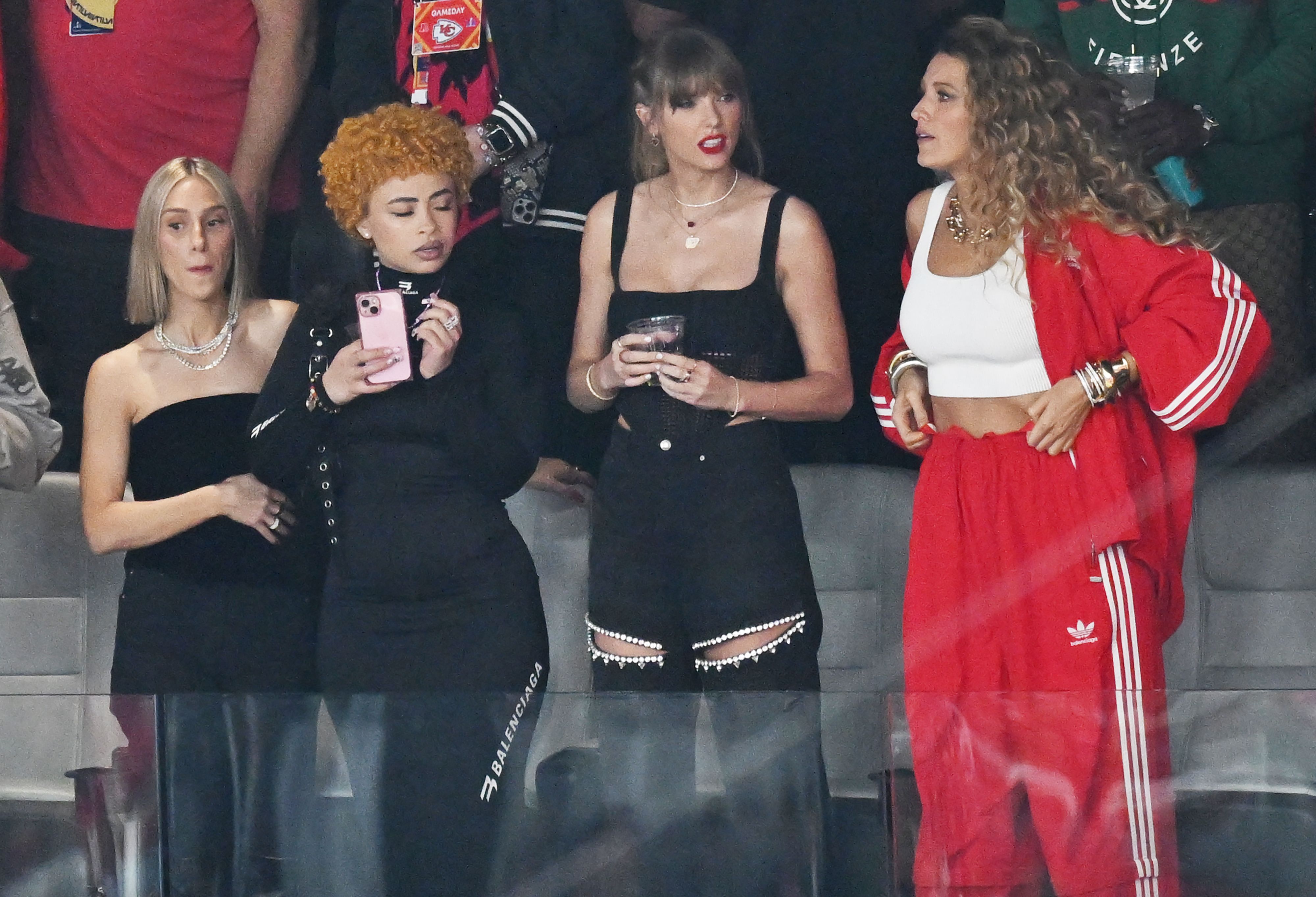 Taylor Swift wears '87' necklace to cheer on Travis Kelce and the Chiefs at Super  Bowl 2024