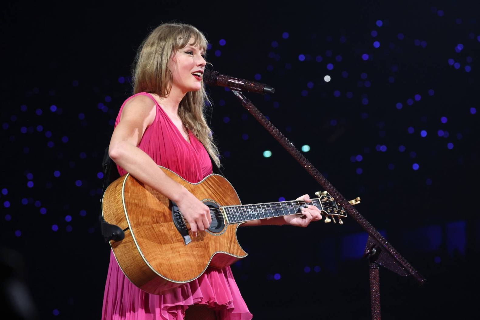 Taylor Swift Debuts 'My Boy Only Breaks His Favorite Toys' on Eras Tour