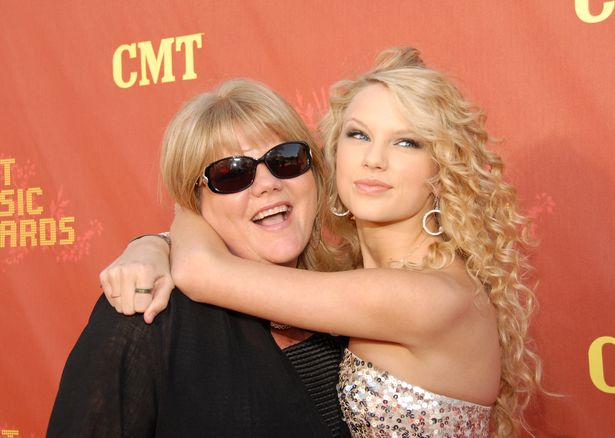 Taylor và Andrea Swift