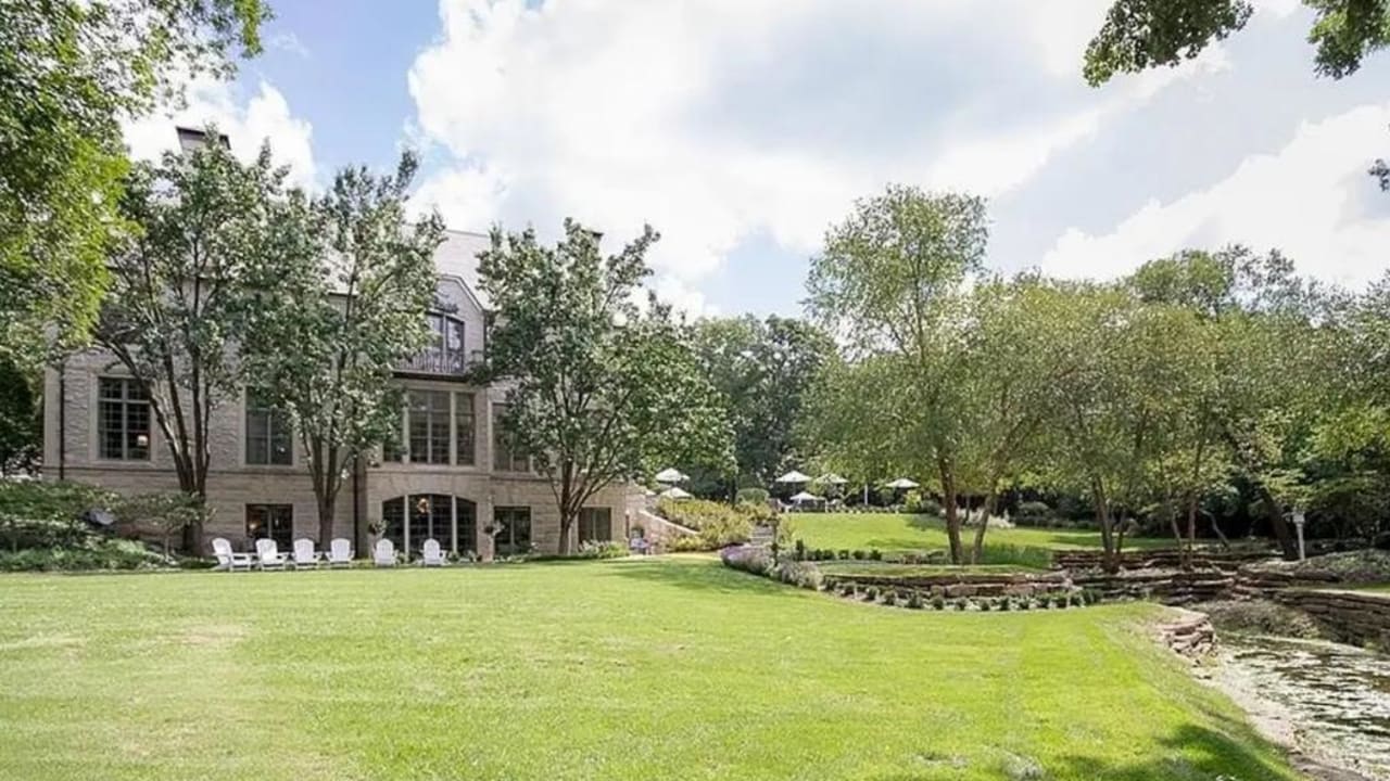 Travis Kelce buys new $9.5m mansion to impress Taylor Swift after feeling  'self-conscious' - realestate.com.au