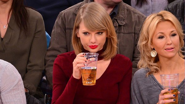 Does Taylor Swift drink or do drugs? - Quora