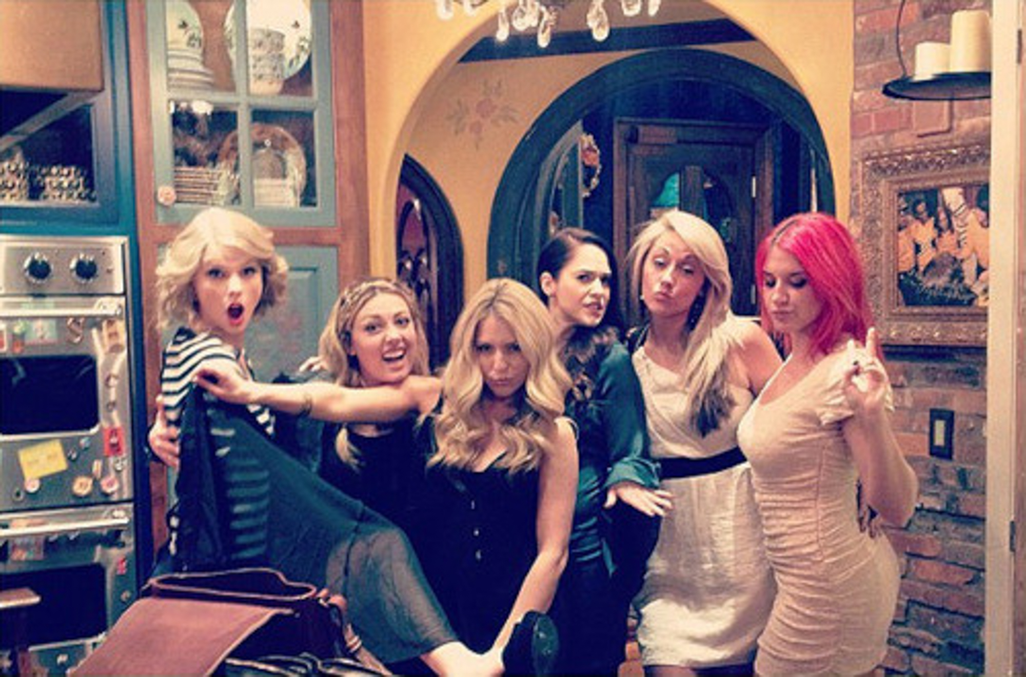 Taylor Swift and friends in her Nashville kitchen