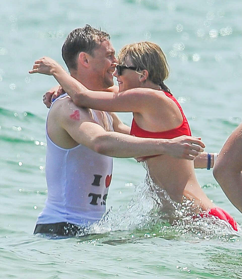 SEE PICS: Taylor Swift SIZZLES in a RED BIKINI; gets cosy with new  boyfriend at a BEACH!