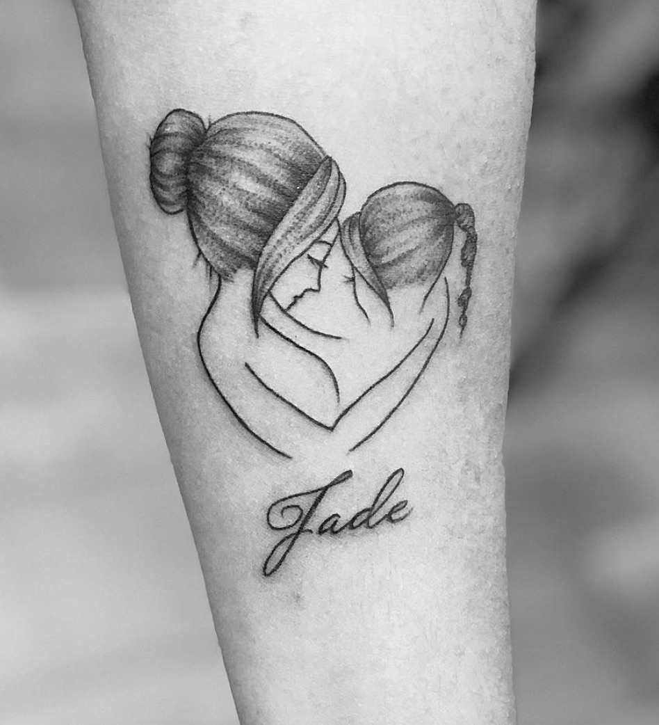 Meaningful Tattoo Ideas For Moms to Pay Homage to Their Kids