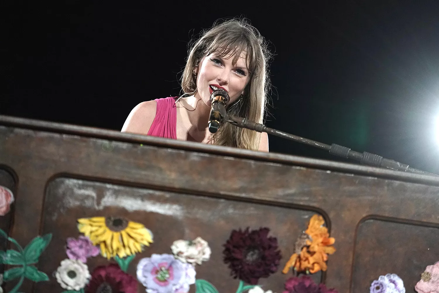 Taylor Swift performs onstage during "Taylor Swift | The Eras Tour" at Olympiastadion on July 27, 2024 in Munich, Germany. 