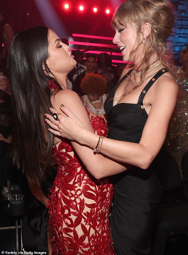 Taylor Swift and Selena Gomez prove they are still best friends as they  share a warm embrace at the 2023 MTV VMAs and cheer on each other's wins |  Daily Mail Online