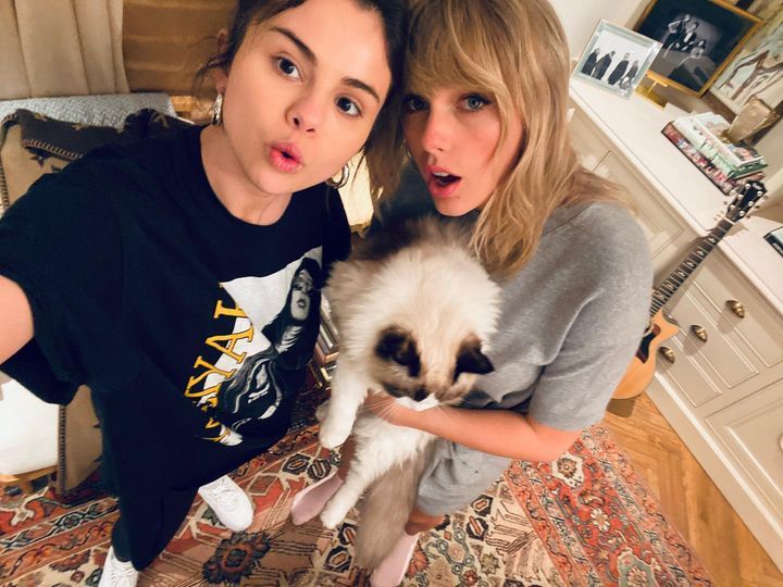 Selena Gomez Says Taylor Swift Is Her “Only Friend” In The Industry -  InStyle