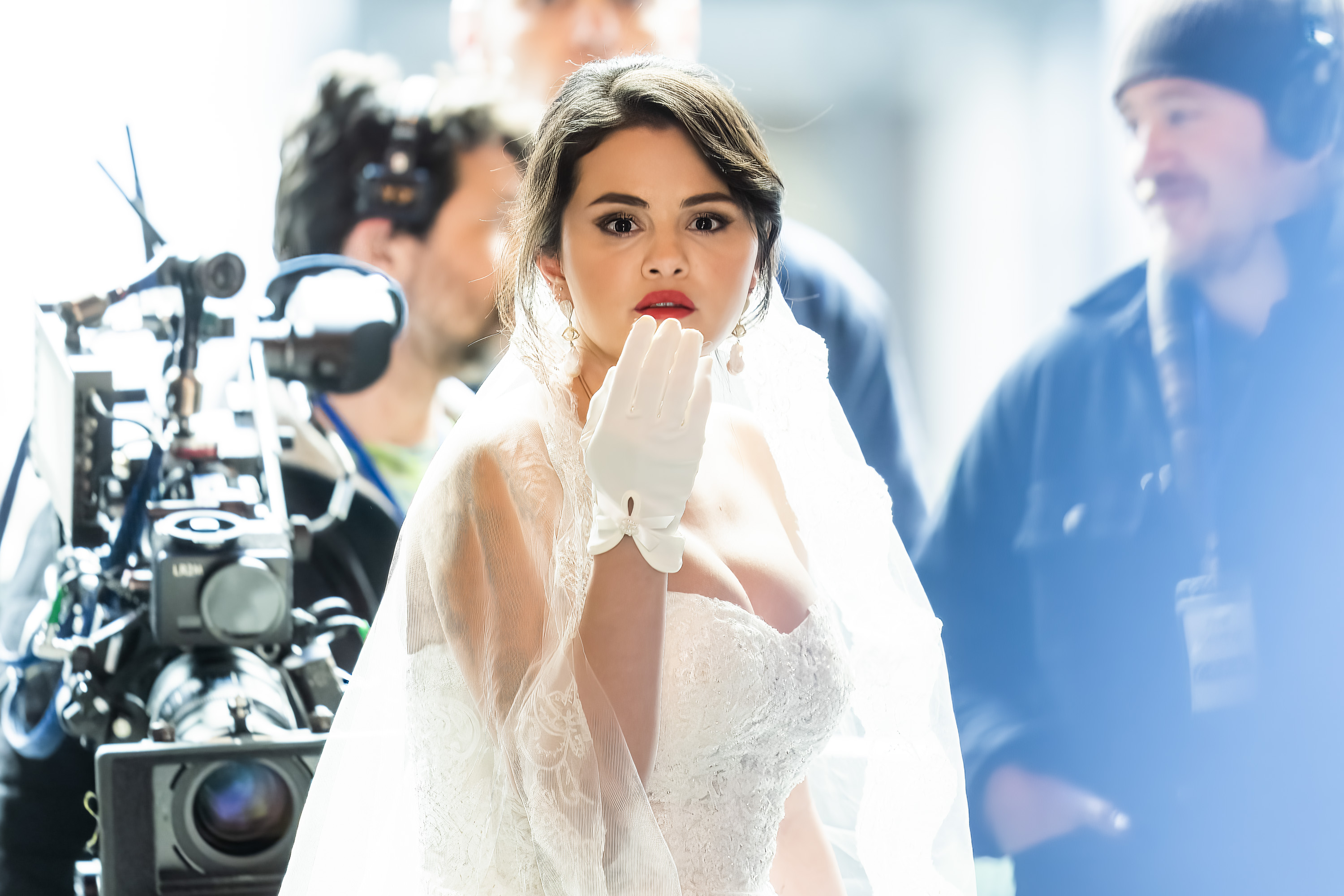 Selena Gomez wears wedding dress to film 'Only Murders in the Building'