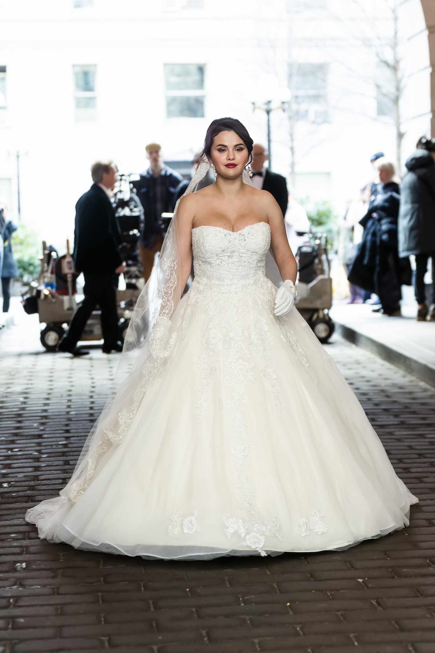 Selena Gomez Wore the Most Stunning Lace Wedding Dress on the Set of 'Only  Murders in the Building'