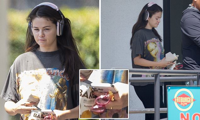 Selena Gomez goes makeup free as she continues to spark Benny Blanco  engagement rumors by wearing gold band on THAT finger in LA | Daily Mail  Online