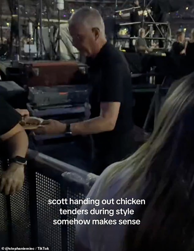 Scott, 72, made headlines on Friday when he handed around a plate of chicken tenders to his fellow concert-goers